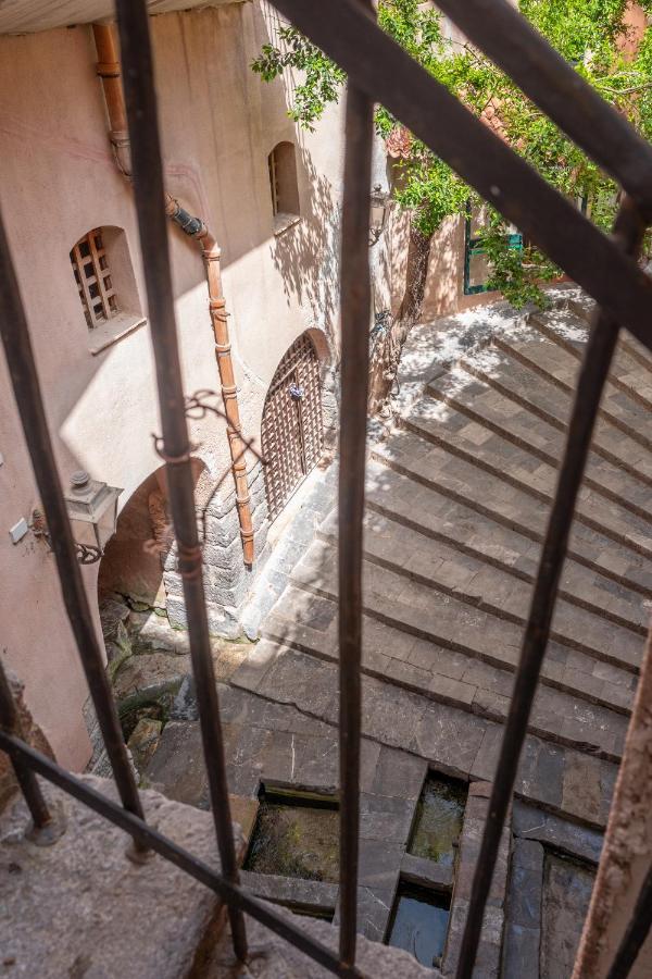 Lavatoioflats Casa Sul Mare E Sul Lavatoio Medievale A Cefalù Exteriör bild